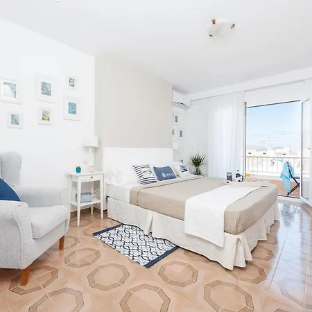 בית נופש Laia House / Laia's House